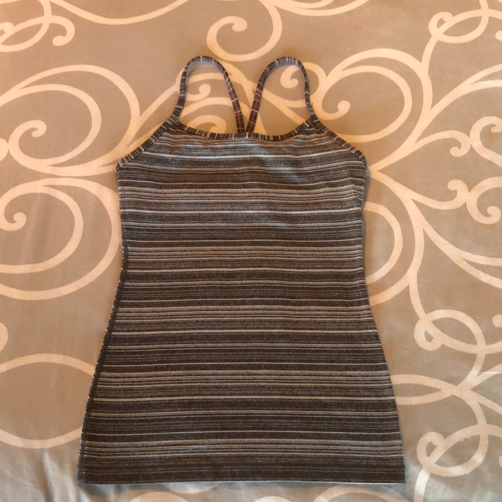 Lululemon Power Y tank size 4 grey and white